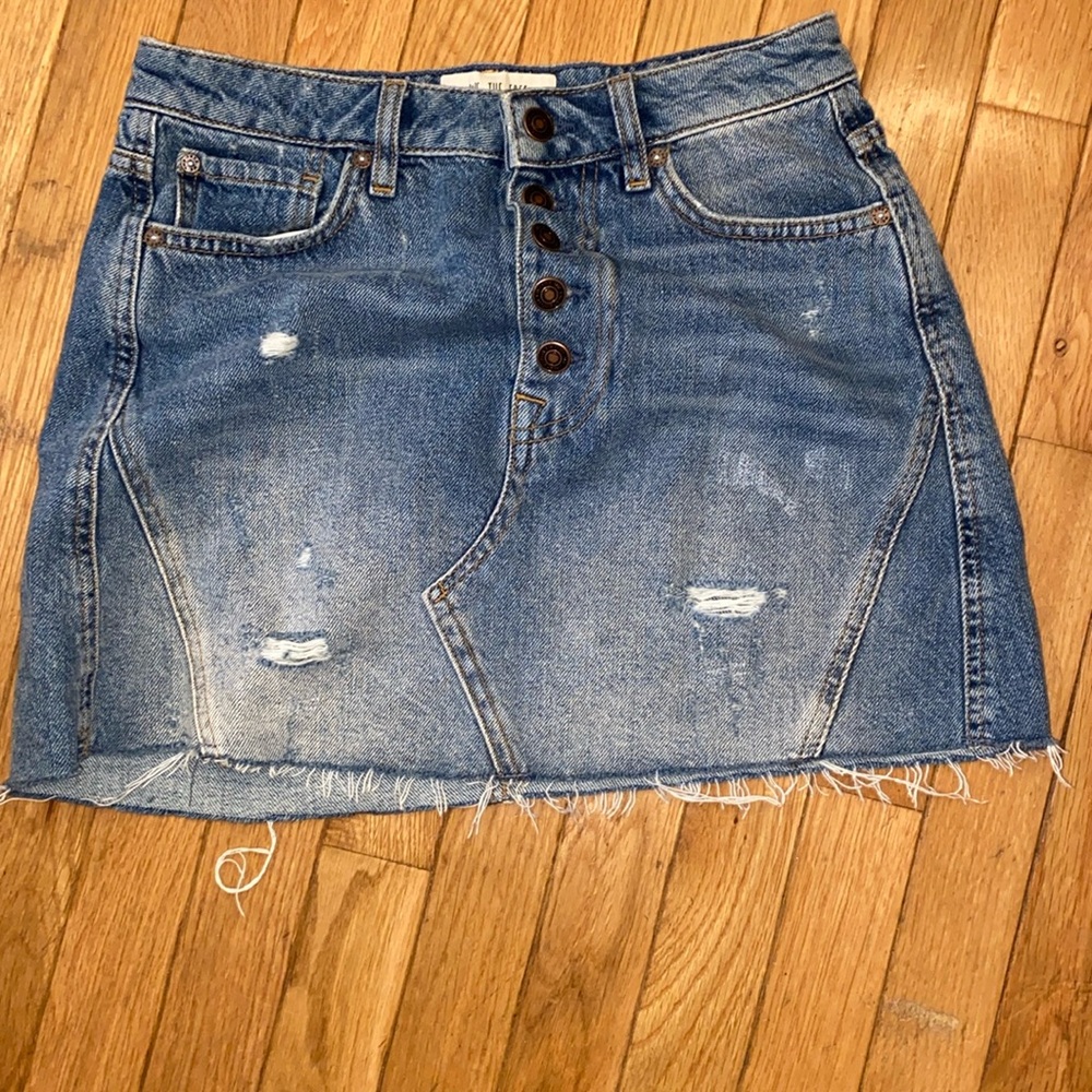 We The Free Blue Mini Denim Jean Skirt Casual EUC Edgy and Fun